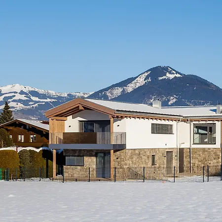 Aurora Mountain By We Rent, Summercard Included كابرون