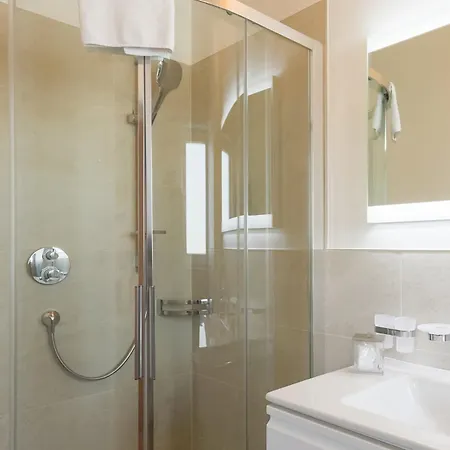 Aurora Mountain By We Rent * Kaprun