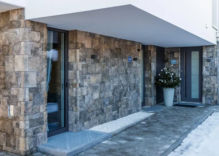 Aurora Mountain By We Rent * カプルーン