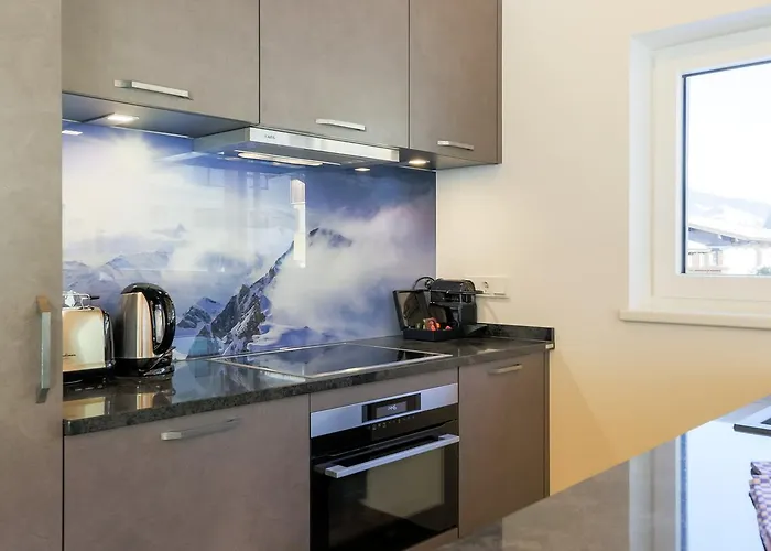 Aurora Mountain By We Rent カプルーン